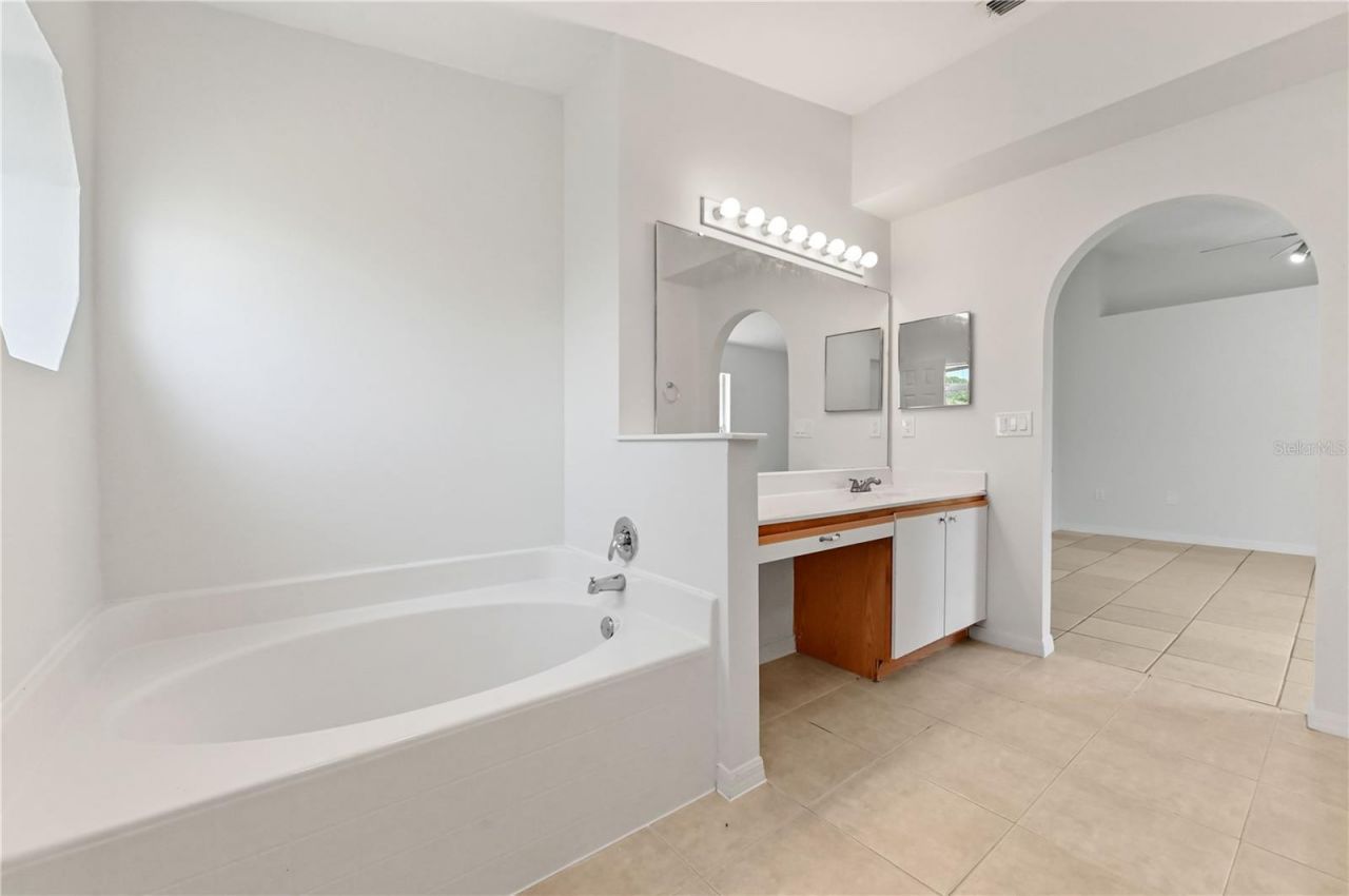 2050 SW Libra Lane, Port Saint Lucie, FL 34984 Photo