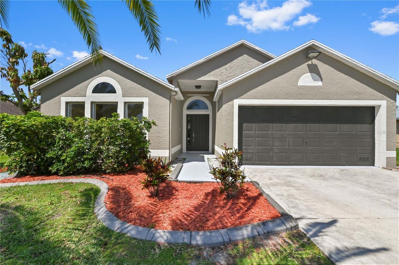 2050 SW Libra Lane, Port Saint Lucie, FL 34984 Photo