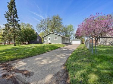 8120 Wentworth Avenue S, Bloomington, MN 55420