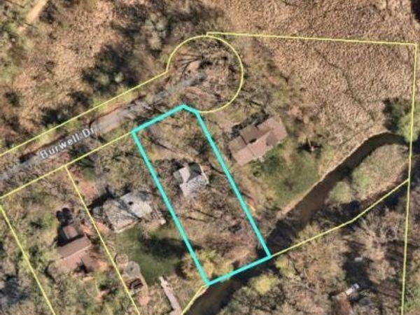 12761 Burwell Dr , Hopkins, MN 55305