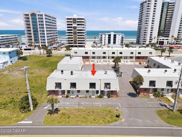 3750 S Atlantic Avenue, Unit 18, Daytona Beach Shores, FL 32118