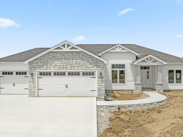 17681 Seahawk Lane, Huntertown, IN 46748