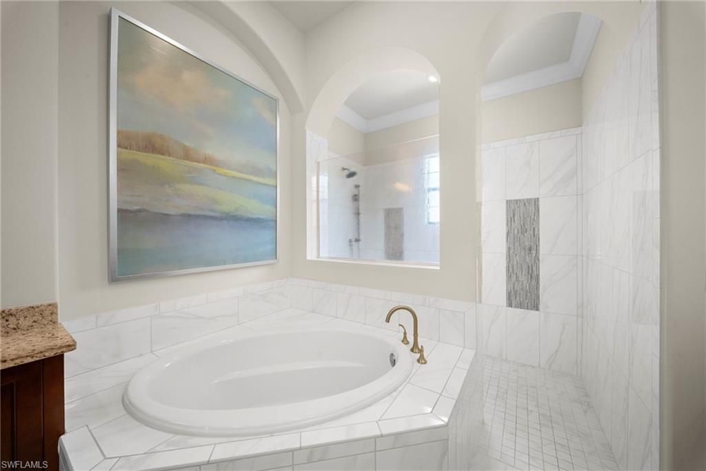 6449 Costa Cir , Naples, FL 34113 Photo