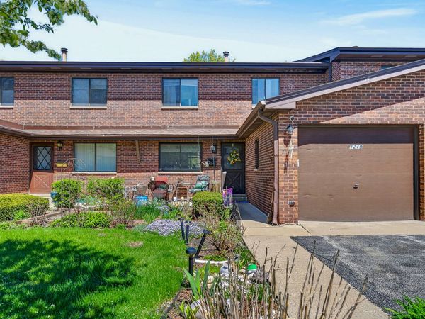 1219 Hunters Lane , Unit 1219, Lake Zurich, IL 60047