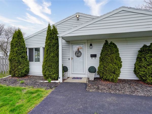 101 Norwich Drive , Rochester, NY 14624