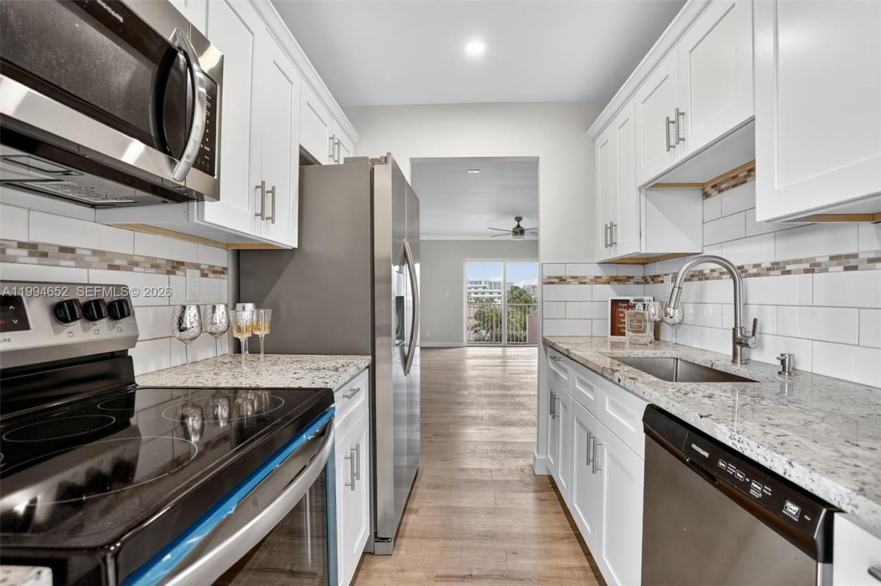 3201 NE 14th St Cswy , Unit 501, Pompano Beach, FL 33062 Photo