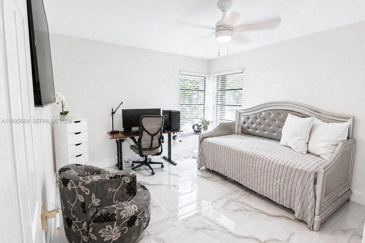 8253 NW 2nd Ct, Coral Springs, FL 33071 Photo
