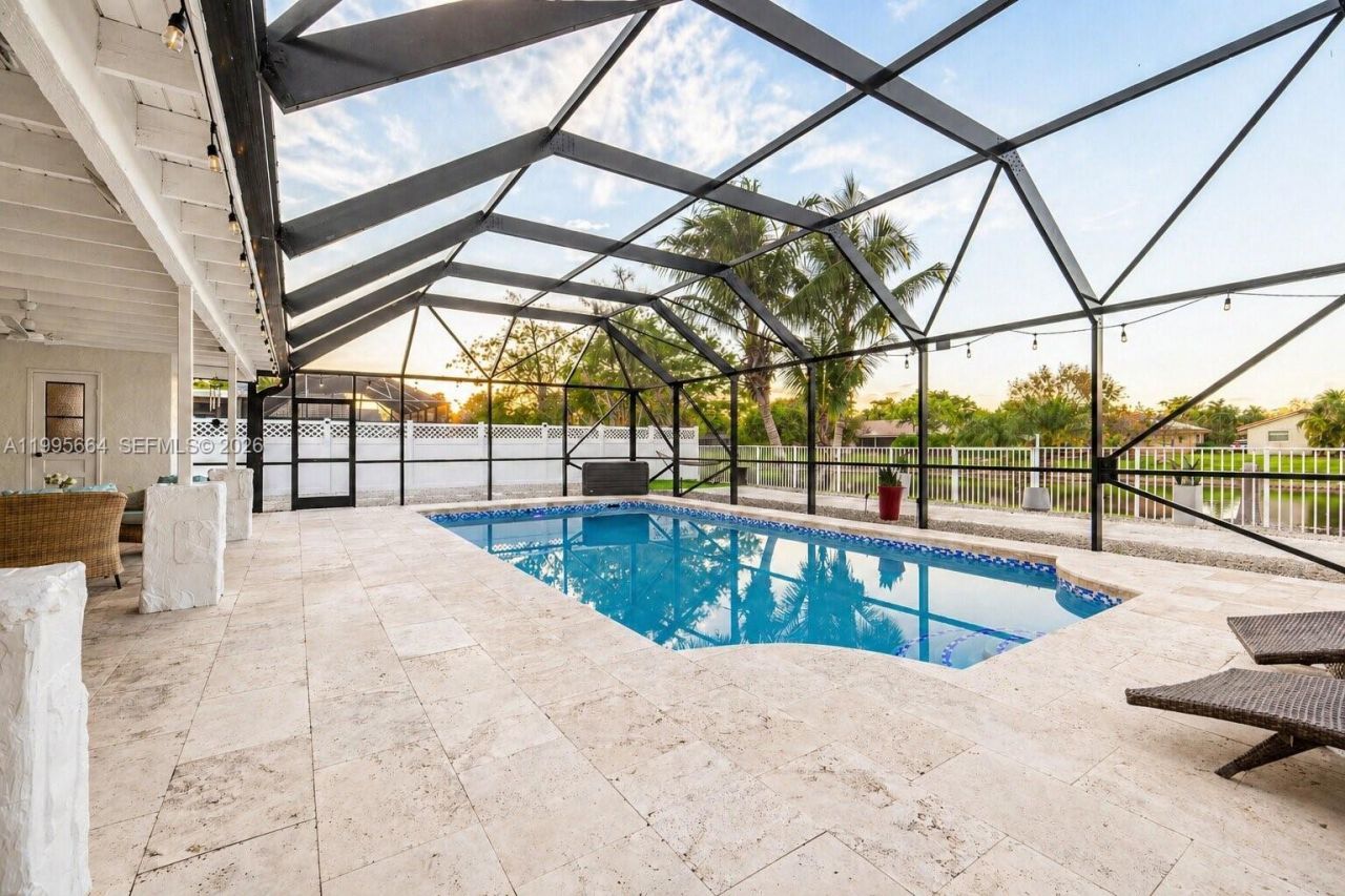 8253 NW 2nd Ct, Coral Springs, FL 33071 Photo