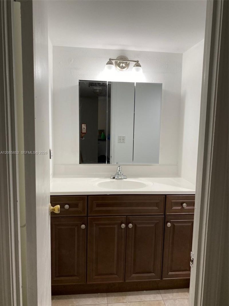 7031 Environ Blvd , Unit 221, Lauderhill, FL 33319 Photo