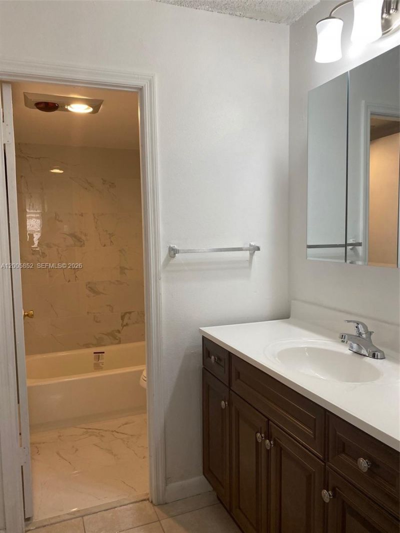 7031 Environ Blvd , Unit 221, Lauderhill, FL 33319 Photo