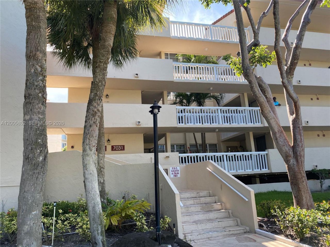 7031 Environ Blvd , Unit 221, Lauderhill, FL 33319 Photo