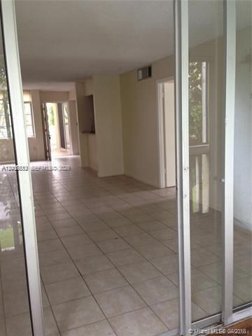 7031 Environ Blvd , Unit 221, Lauderhill, FL 33319 Photo