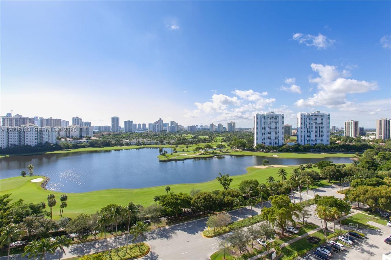 3675 N Country Club Dr, Unit 410, Aventura, FL 33180 Photo