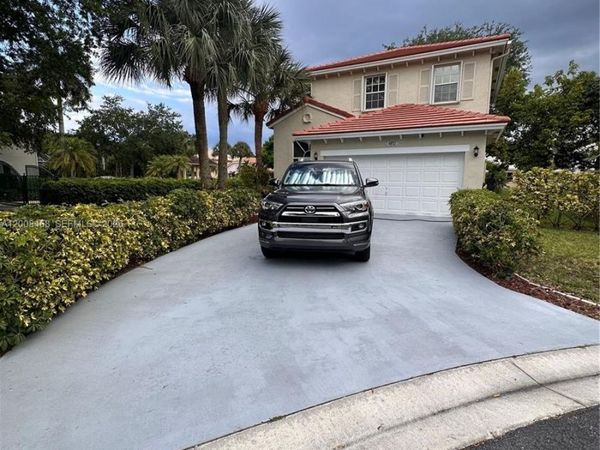 4852 NW 19th St , Coconut Creek, FL 33063