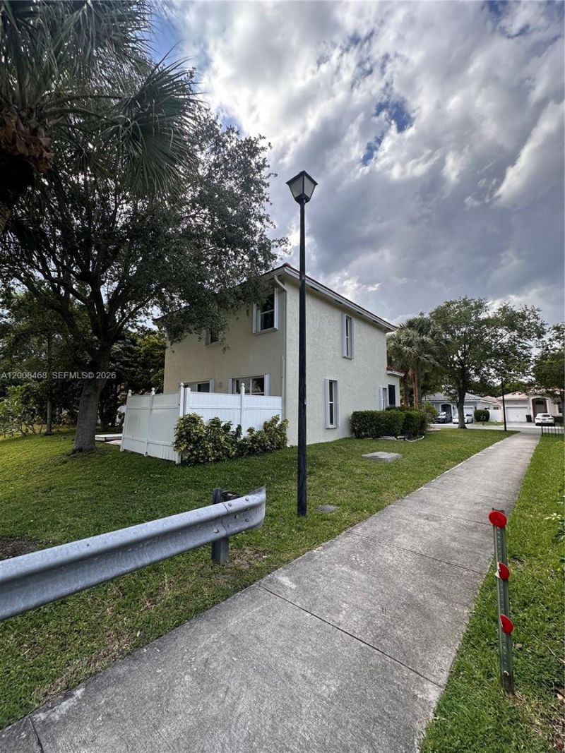 4852 NW 19th St, Coconut Creek, FL 33063 Photo