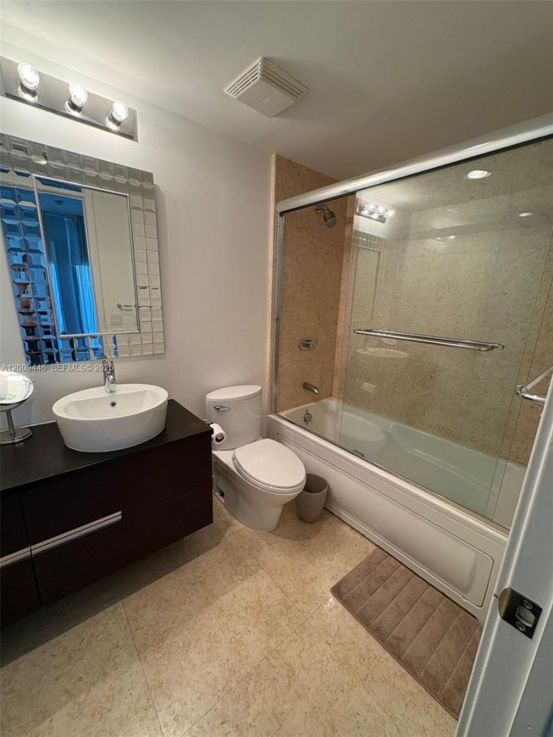 5875 Collins Ave , Unit 708, Miami Beach, FL 33140 Photo