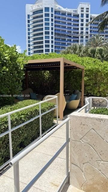 5875 Collins Ave , Unit 708, Miami Beach, FL 33140 Photo