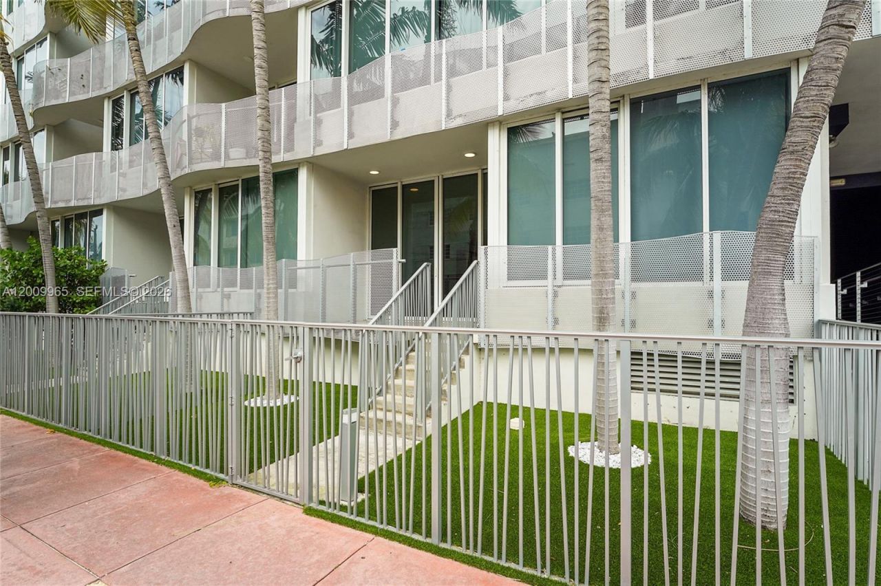 2100 Park Ave, Unit 108, Miami Beach, FL 33139 Photo