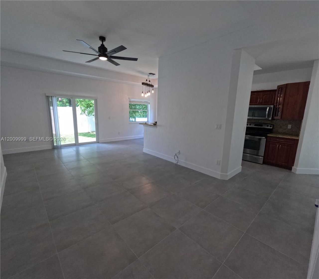 1211 SW 84th Ter, Unit 1211, Pembroke Pines, FL 33025 Photo