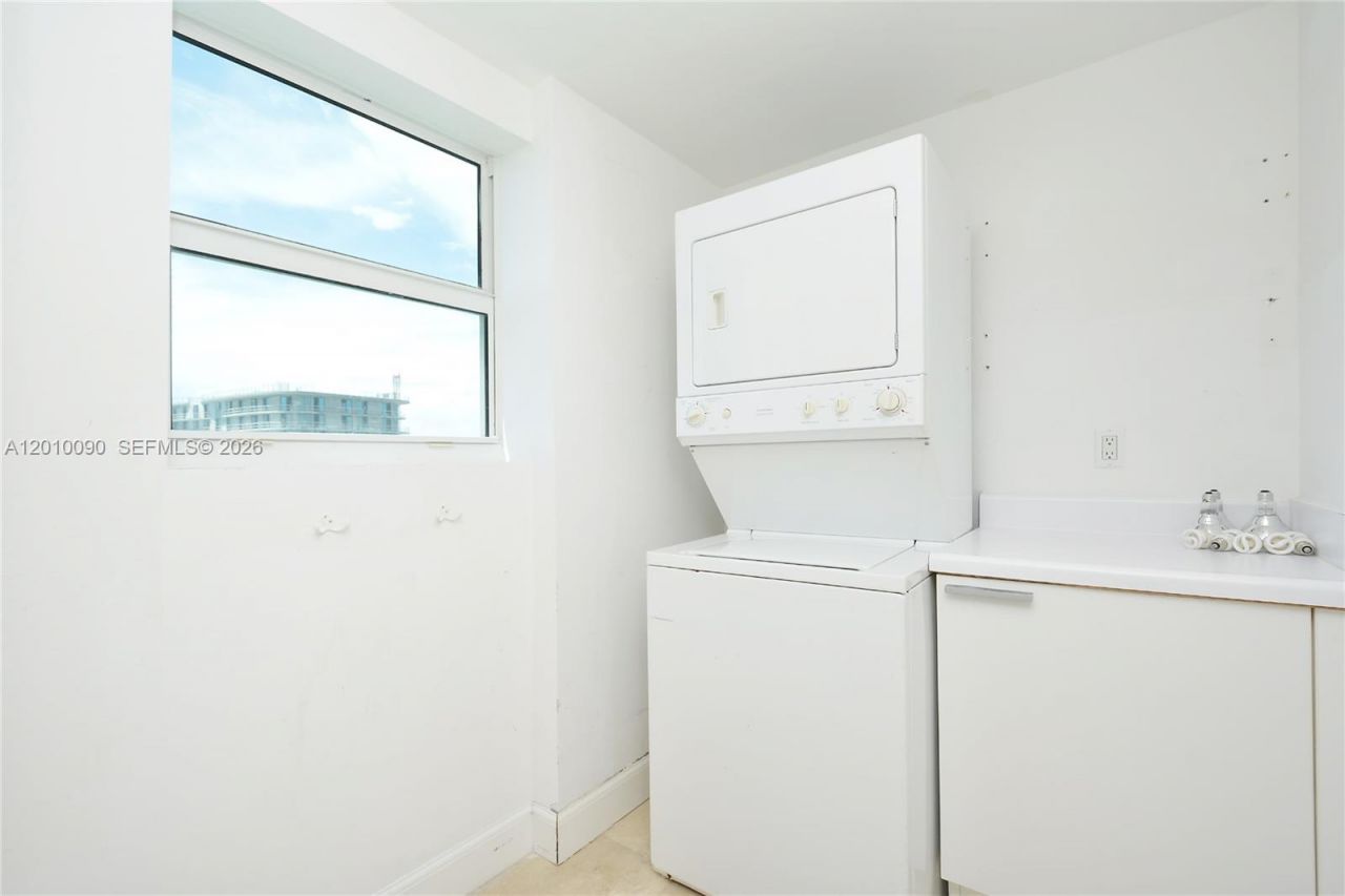 14951 Royal Oaks Ln , Unit 1609, North Miami, FL 33181 Photo