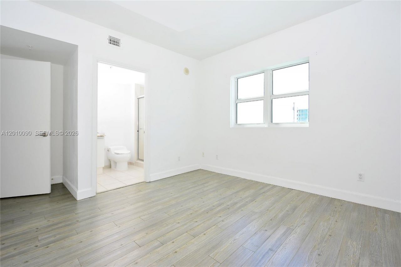 14951 Royal Oaks Ln , Unit 1609, North Miami, FL 33181 Photo