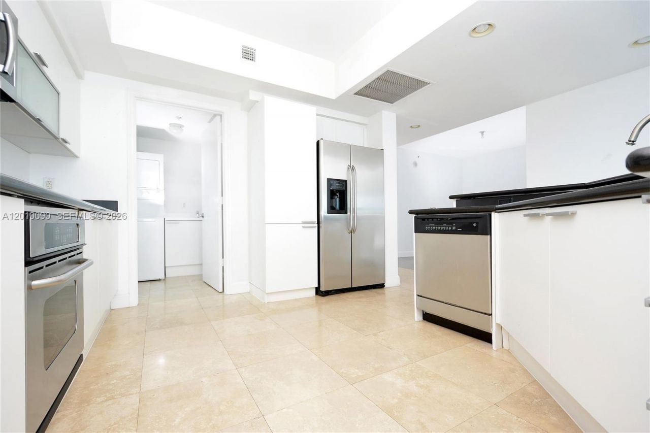14951 Royal Oaks Ln , Unit 1609, North Miami, FL 33181 Photo