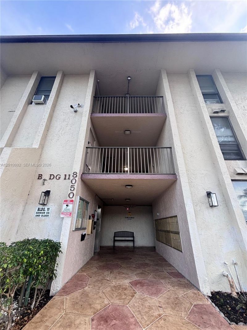 8050 W Mcnab Rd , Unit 212, Tamarac, FL 33321 Photo