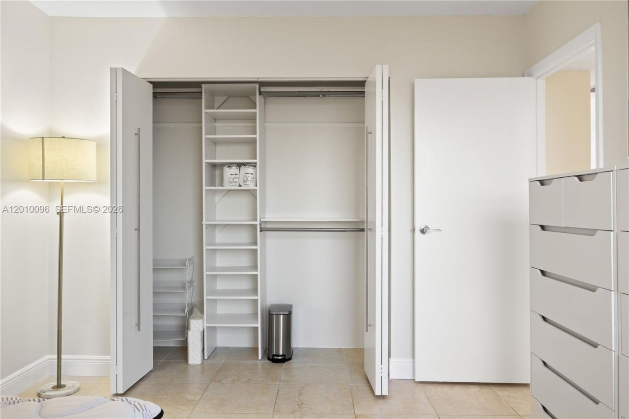 20379 W Country Club Dr , Unit 1239, Aventura, FL 33180 Photo