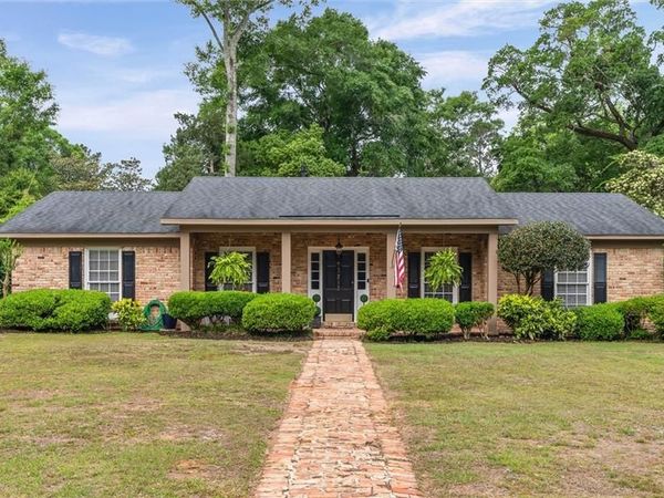 2212 Knollwood Drive, Mobile, AL 36609