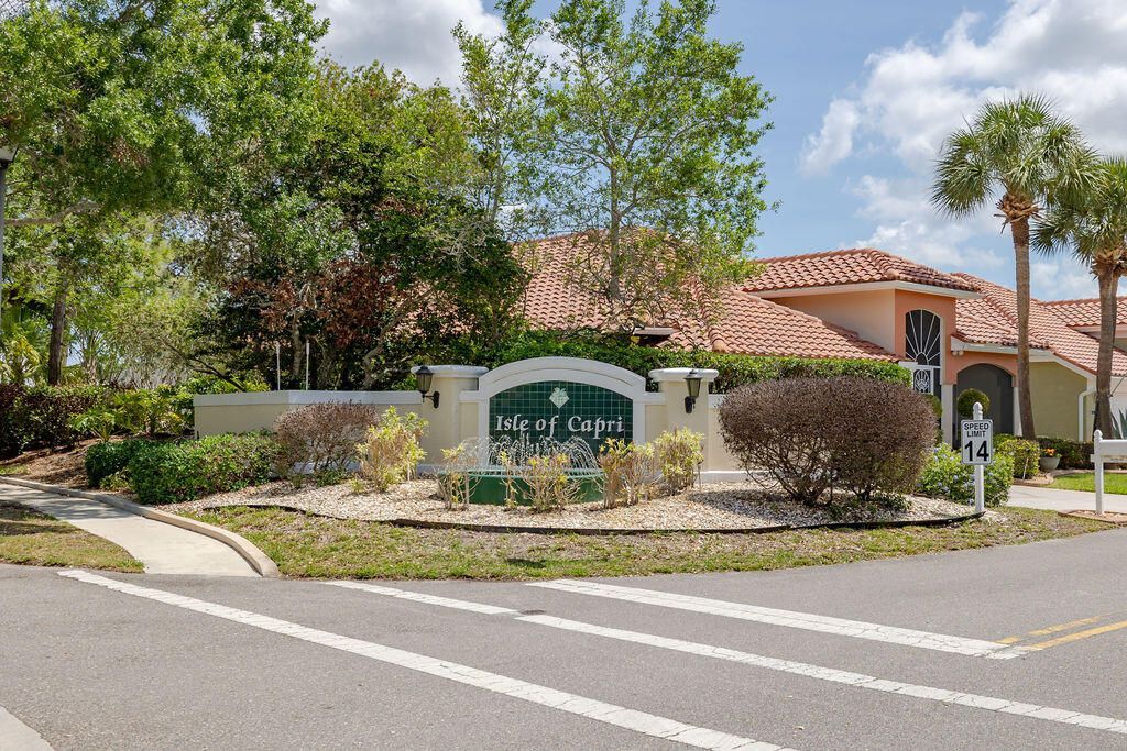 585 NW Lambrusco Drive, Port Saint Lucie, FL 34986 Photo