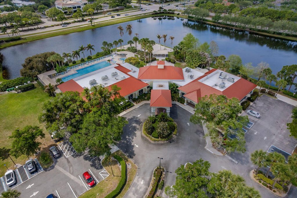 585 NW Lambrusco Drive, Port Saint Lucie, FL 34986 Photo