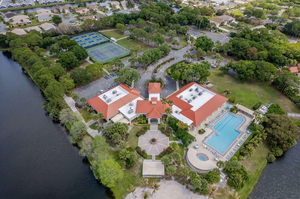 585 NW Lambrusco Drive, Port Saint Lucie, FL 34986 Photo