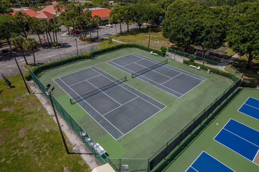 585 NW Lambrusco Drive, Port Saint Lucie, FL 34986 Photo