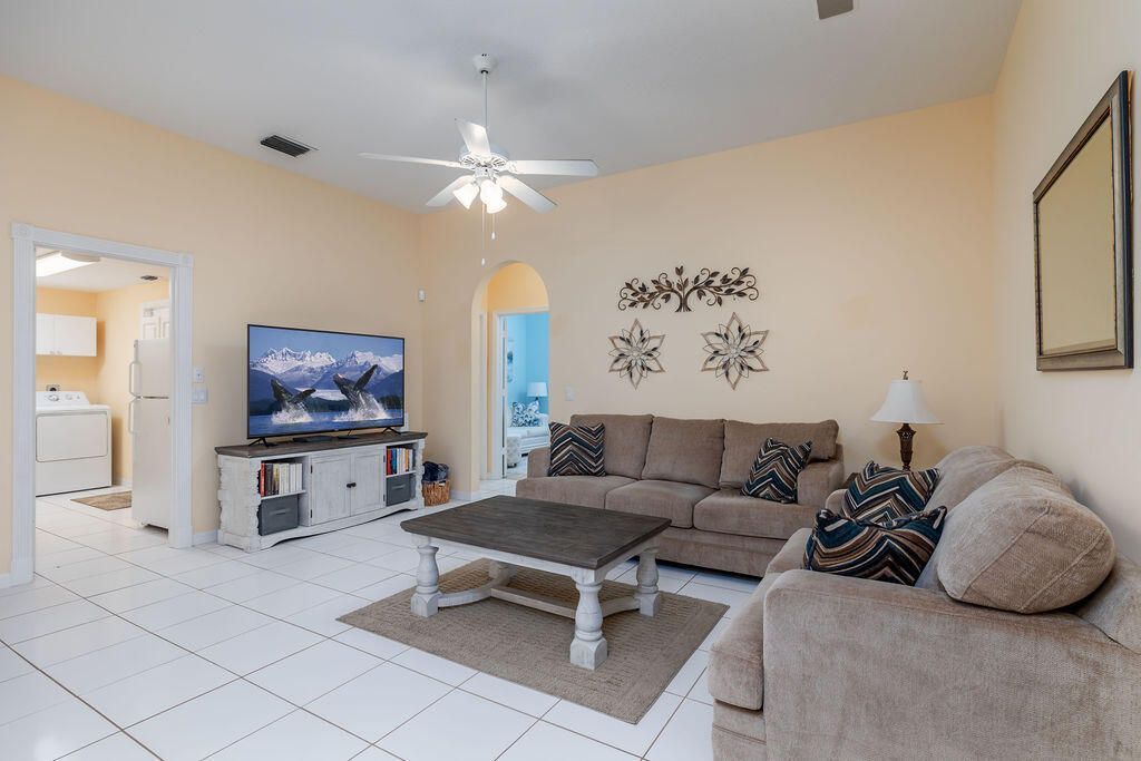 585 NW Lambrusco Drive, Port Saint Lucie, FL 34986 Photo