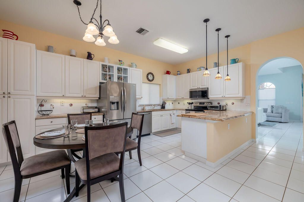 585 NW Lambrusco Drive, Port Saint Lucie, FL 34986 Photo