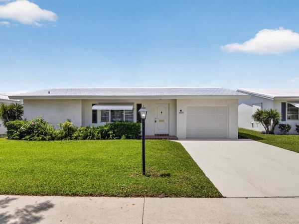 703 SW 18th Street, Boynton Beach, FL 33426