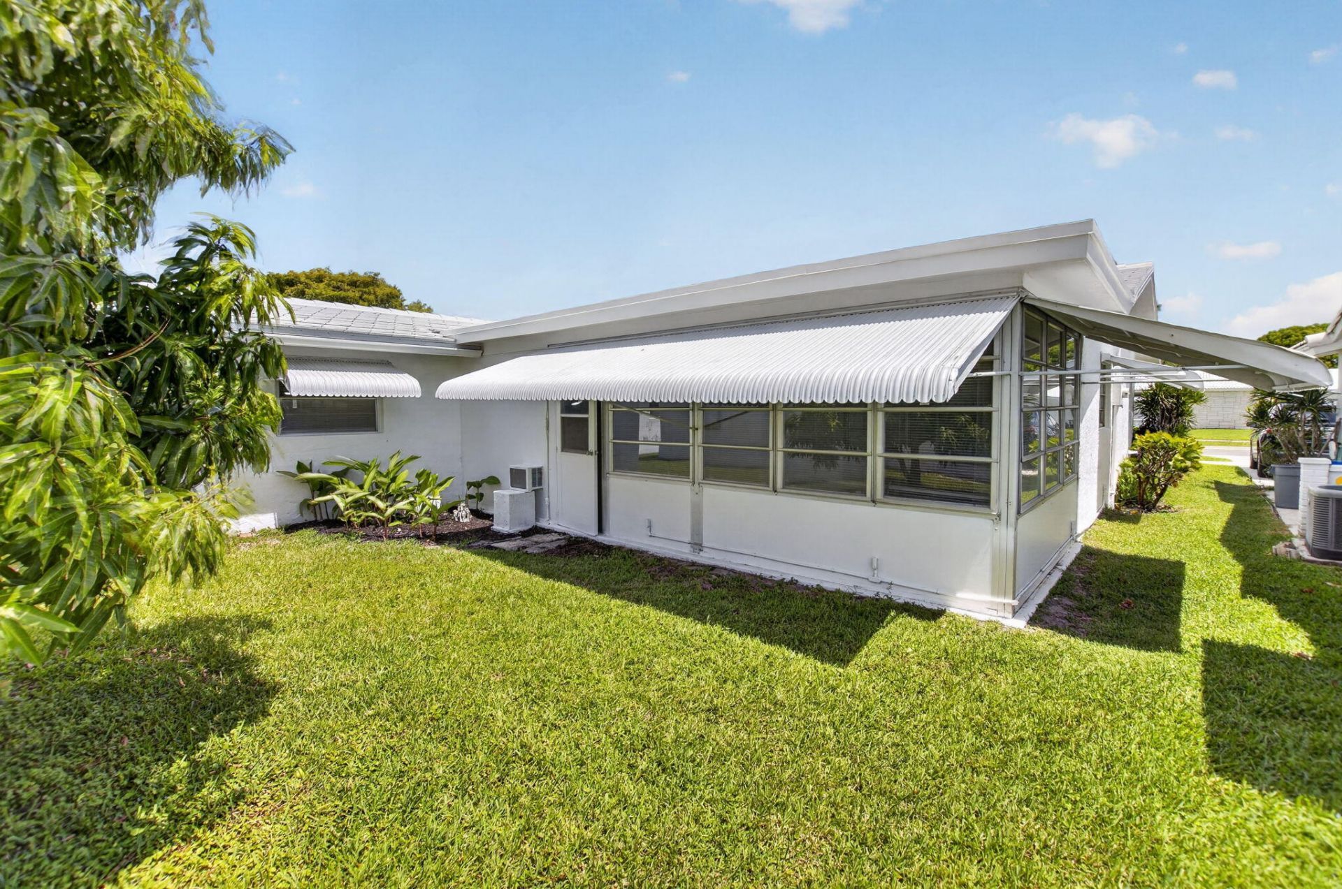 703 SW 18th Street, Boynton Beach, FL 33426 Photo
