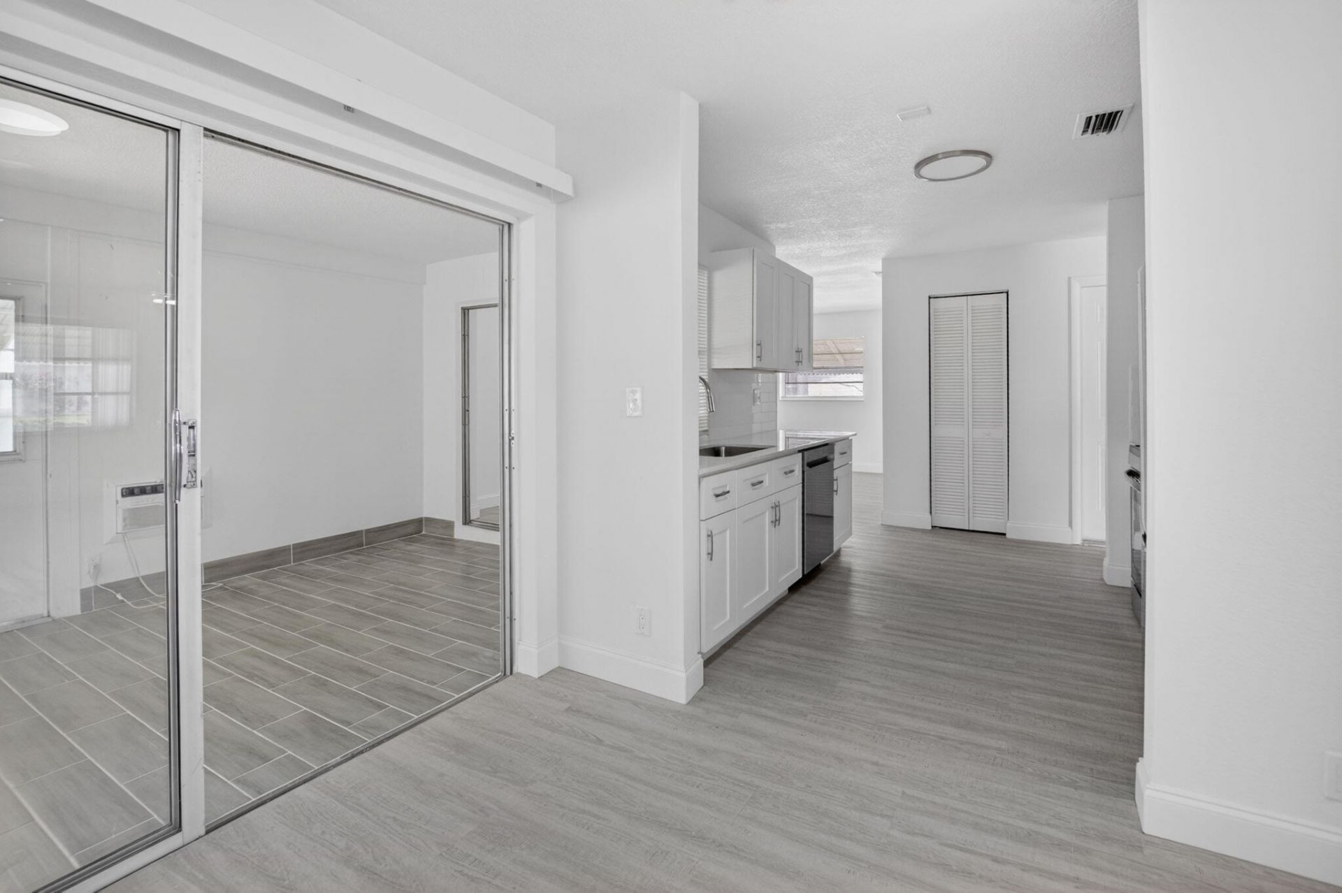 703 SW 18th Street, Boynton Beach, FL 33426 Photo