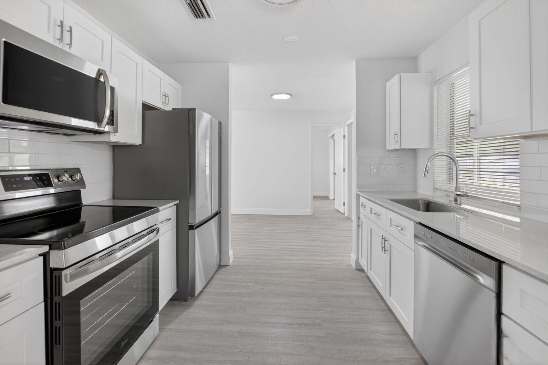 703 SW 18th Street, Boynton Beach, FL 33426 Photo