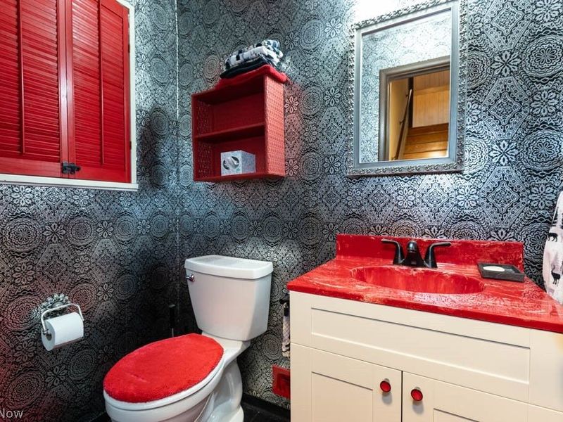 5180 Thornbury Road , Lyndhurst, OH 44124 Photo 13