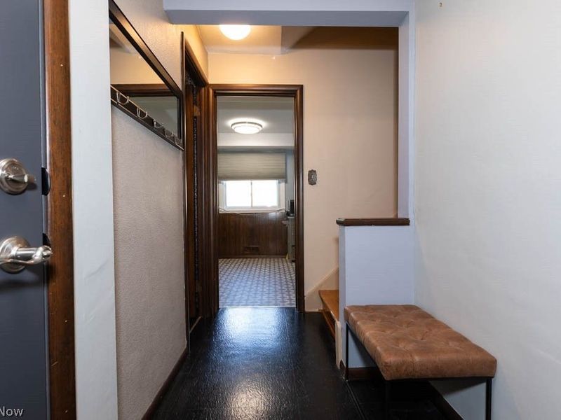 5180 Thornbury Road , Lyndhurst, OH 44124 Photo 6