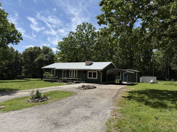 2008 Parkway Court , Horseshoe Bend, AR 72512