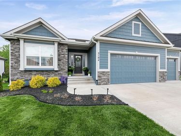 2104 Foxtail Drive, Kearney, MO 64060