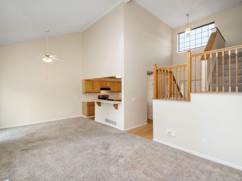 1032 Portlock Drive , Columbus, OH 43228 Photo 12