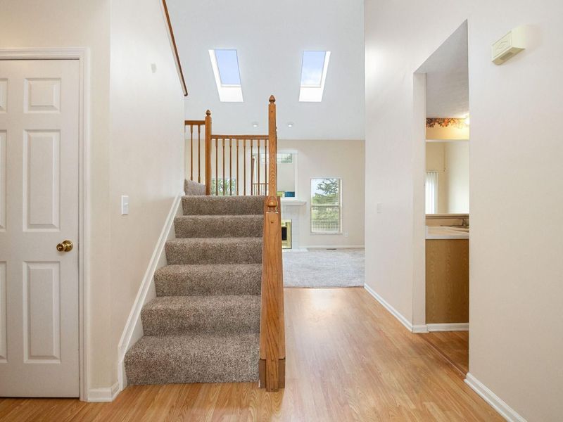 1032 Portlock Drive , Columbus, OH 43228 Photo 7