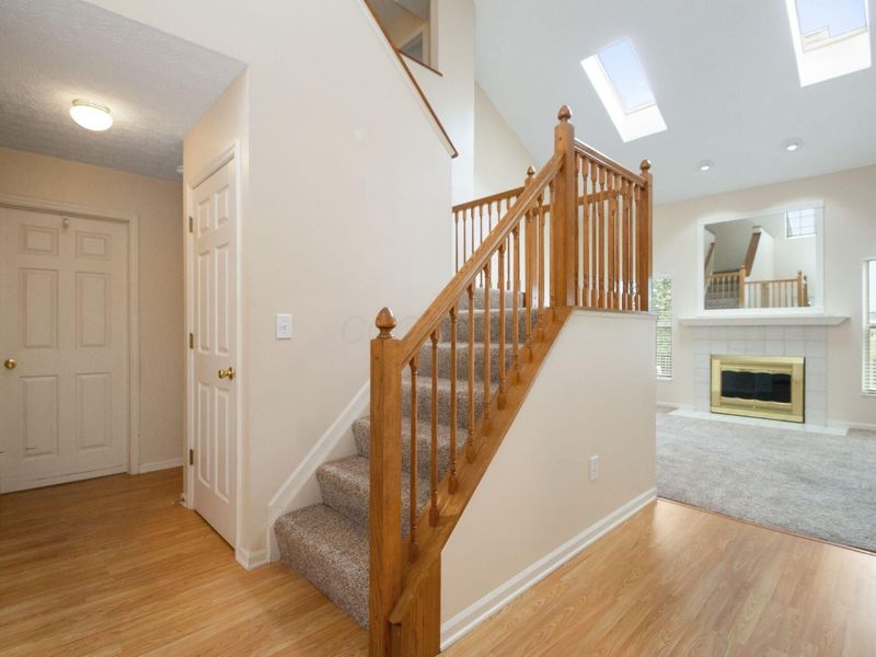 1032 Portlock Drive , Columbus, OH 43228 Photo 8