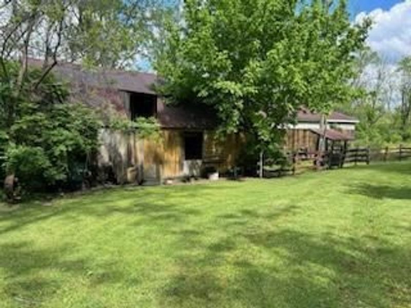 6025 Winchester Road NW, Carroll, OH 43112 Photo 2