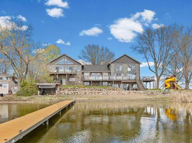 13765 Norelius Lane, Lindstrom, MN 55045