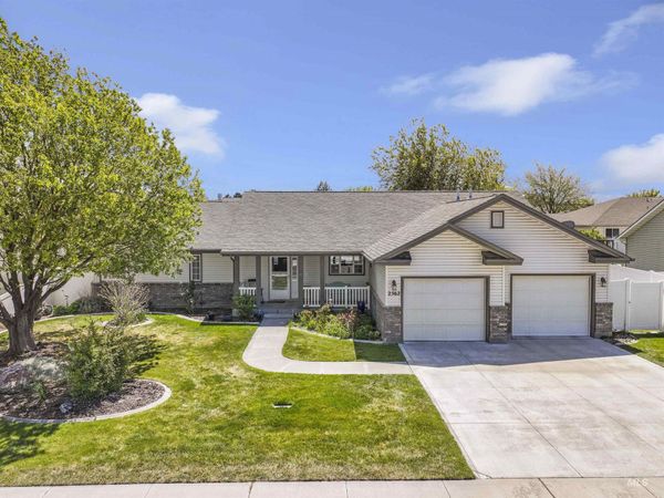 2562 Carriage Way, Twin Falls, ID 83301