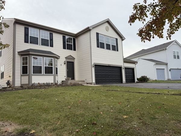 1015 Bayhill Lane , Shorewood, IL 60404